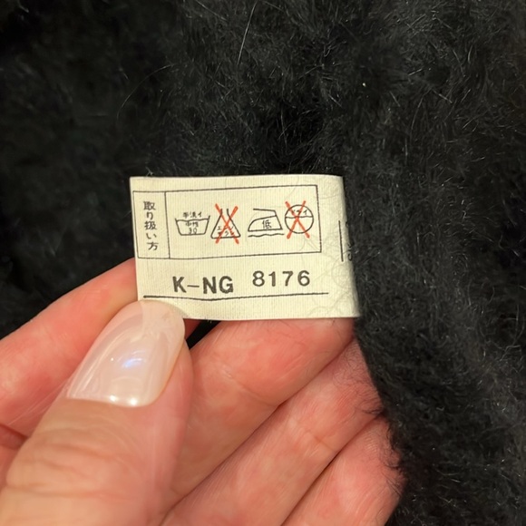 90’s Japanese Vintage 100% Wool Fuzzy Furry Soft Cardigan Black Buttons S/M - Picture 9 of 10